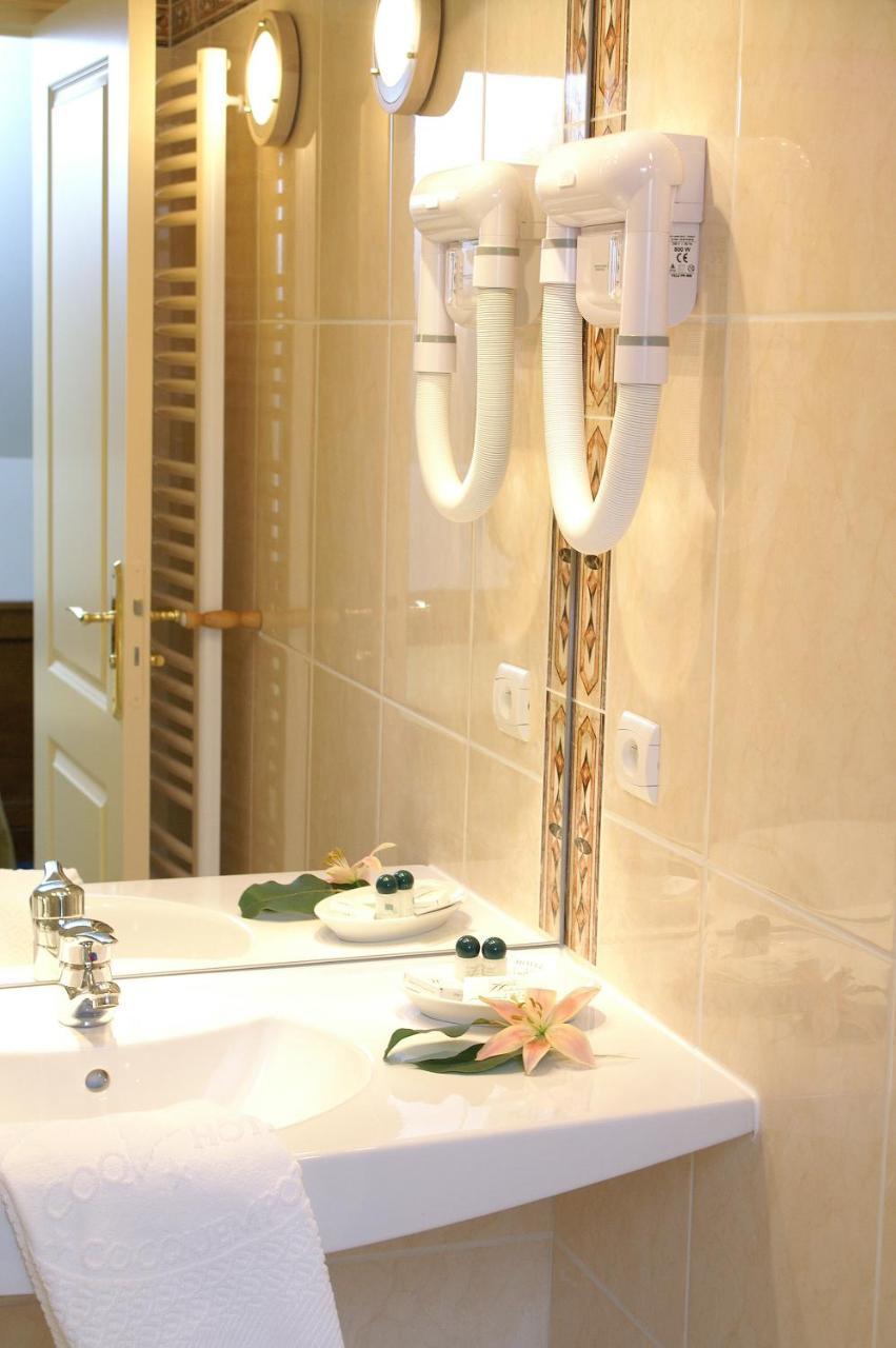 Coq Hotel Montreuil  Luaran gambar